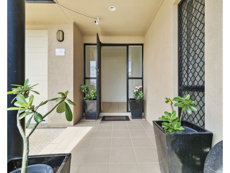 18 Cable Close, Kewarra Beach QLD 4879