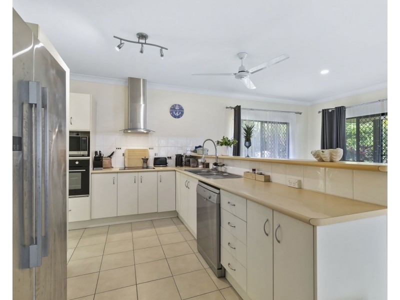 18 Cable Close, Kewarra Beach QLD 4879
