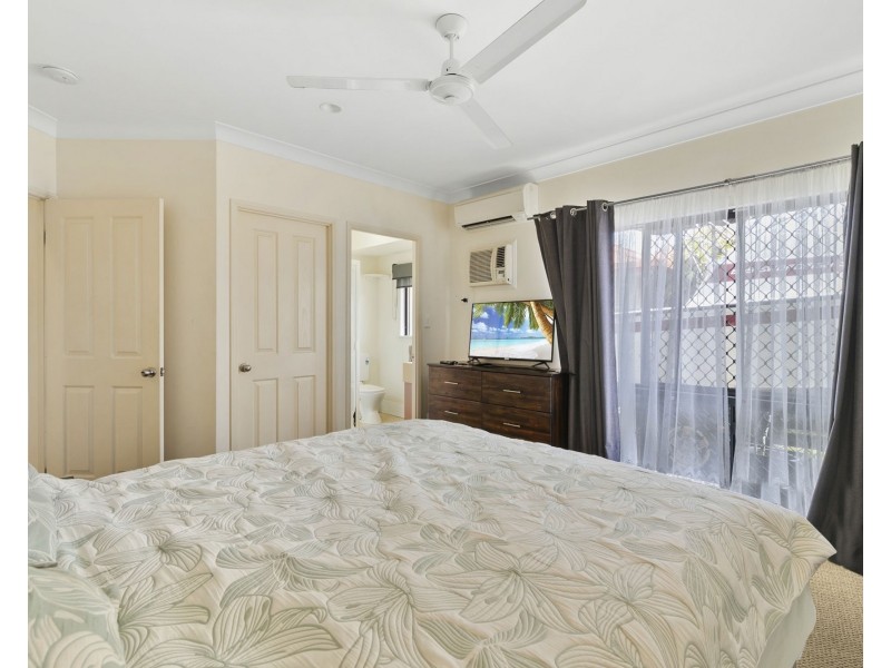 18 Cable Close, Kewarra Beach QLD 4879