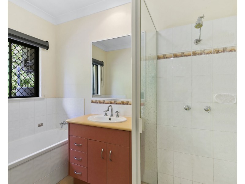 18 Cable Close, Kewarra Beach QLD 4879