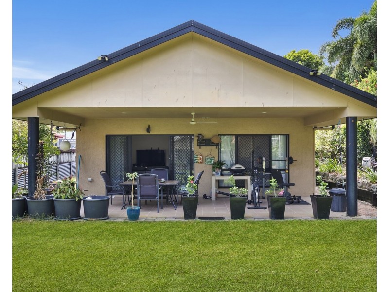 18 Cable Close, Kewarra Beach QLD 4879