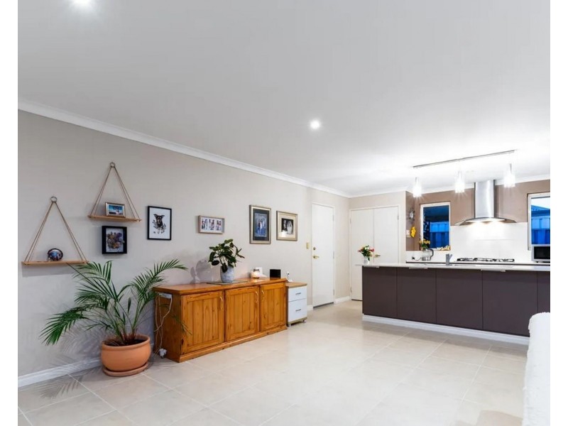 26 Vasse Gardens, Ellenbrook WA 6069