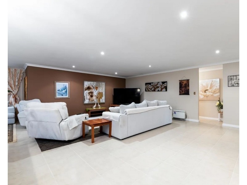 26 Vasse Gardens, Ellenbrook WA 6069