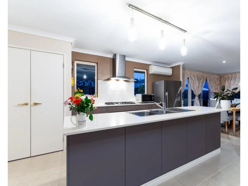 26 Vasse Gardens, Ellenbrook WA 6069