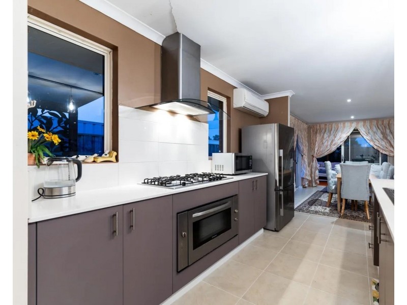 26 Vasse Gardens, Ellenbrook WA 6069