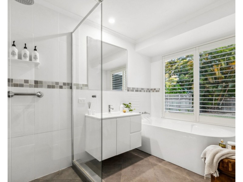 110 Laguna Grove, Doonan QLD 4562