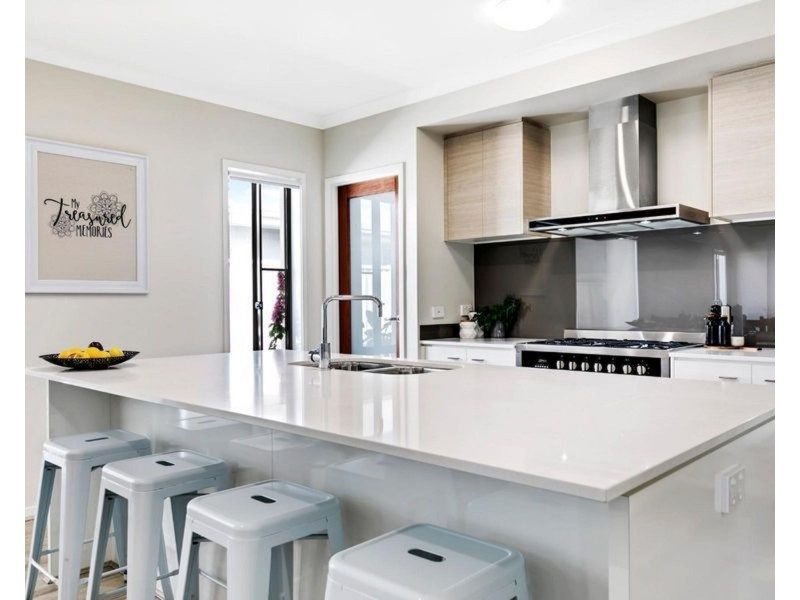 10 Fortier Street, Pelican Waters QLD 4551