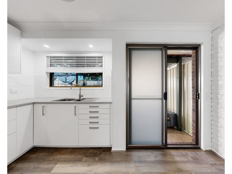 1/5 Grove Crescent, Beachmere QLD 4510