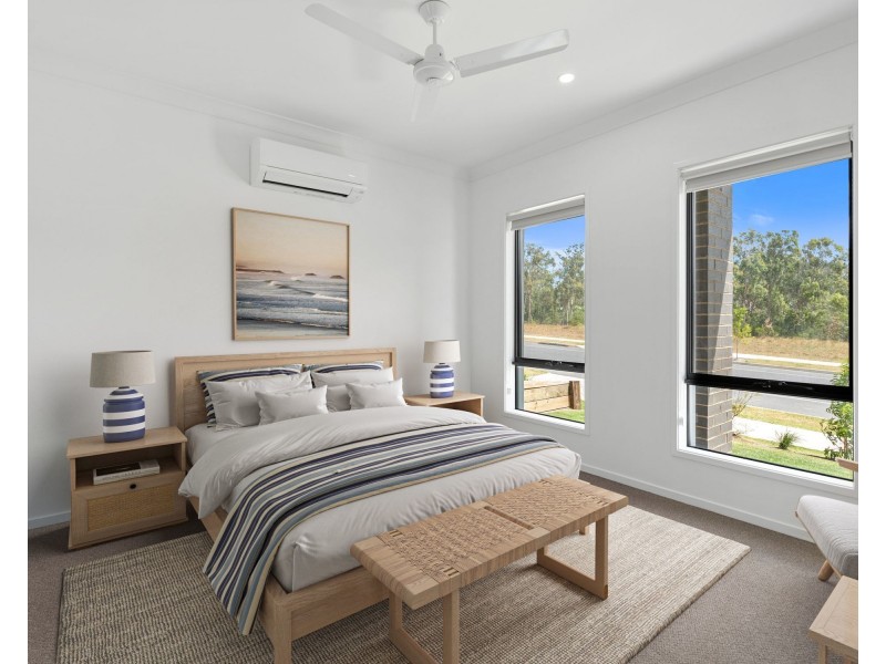 92 Soho Drive, Deebing Heights QLD 4306