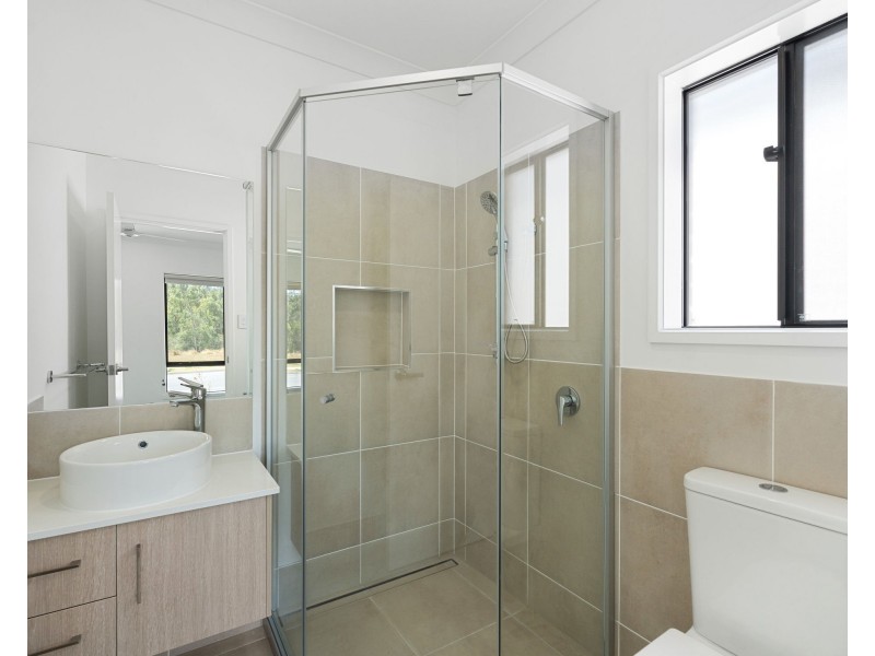 92 Soho Drive, Deebing Heights QLD 4306
