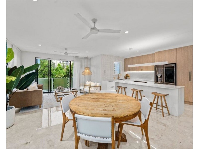 9/3-5 Beach Parade, Surfers Paradise QLD 4217