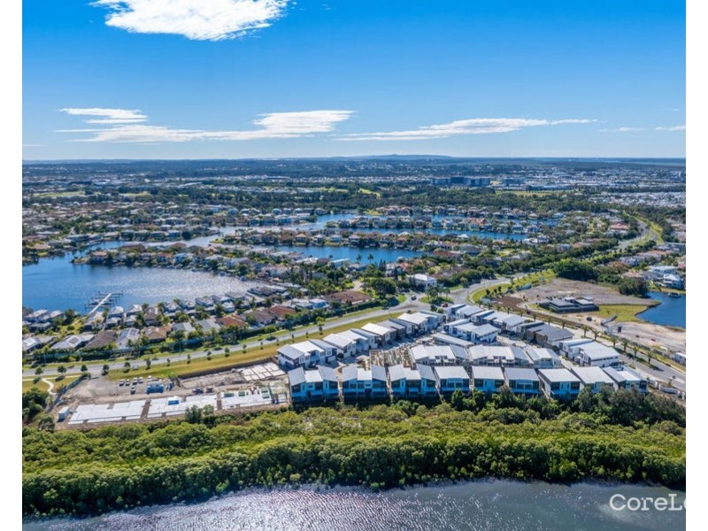 27/1 Lake Serenity Boulevard, Helensvale QLD 4212