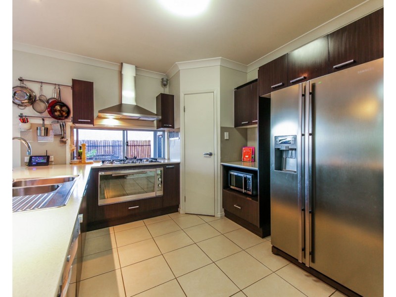 5 Isetta Court, Upper Coomera QLD 4209