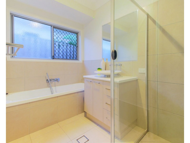5 Isetta Court, Upper Coomera QLD 4209