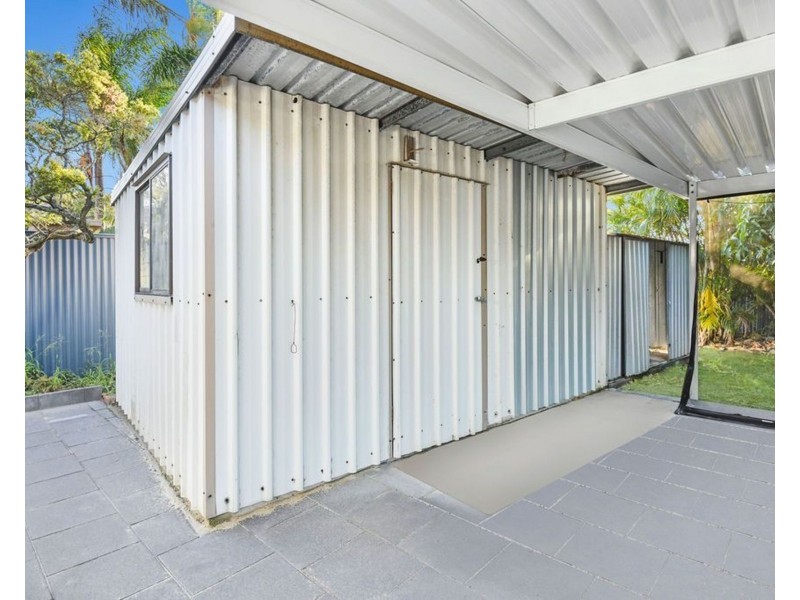 9 Dwyer Street, Beachmere QLD 4510