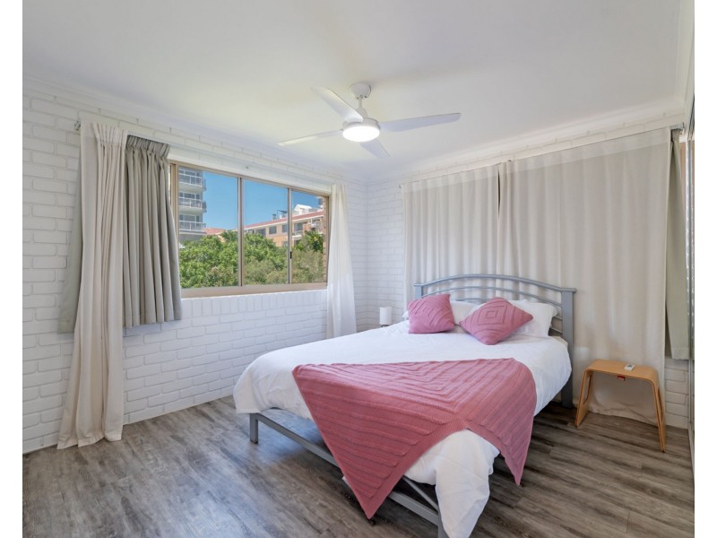 8/37 Burgess Street, Kings Beach QLD 4551