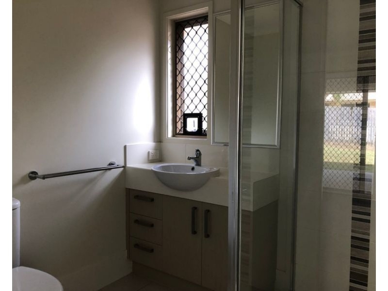 6 Windrest Street, Strathpine QLD 4500