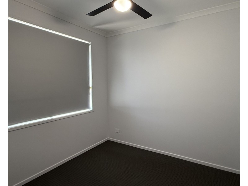 13 Dover Street, Spring Mountain QLD 4124