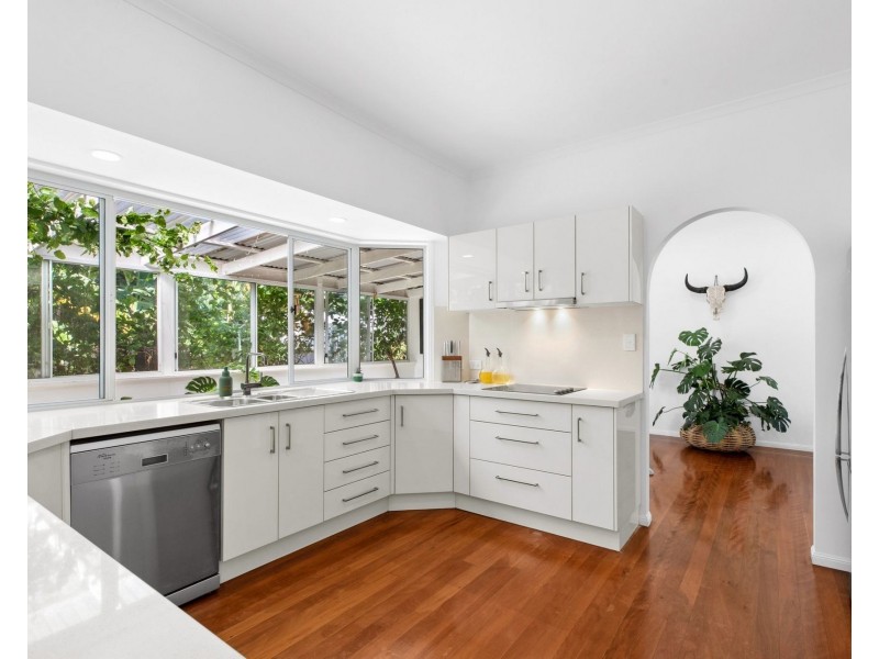 6 Bowden Court, Tewantin QLD 4565