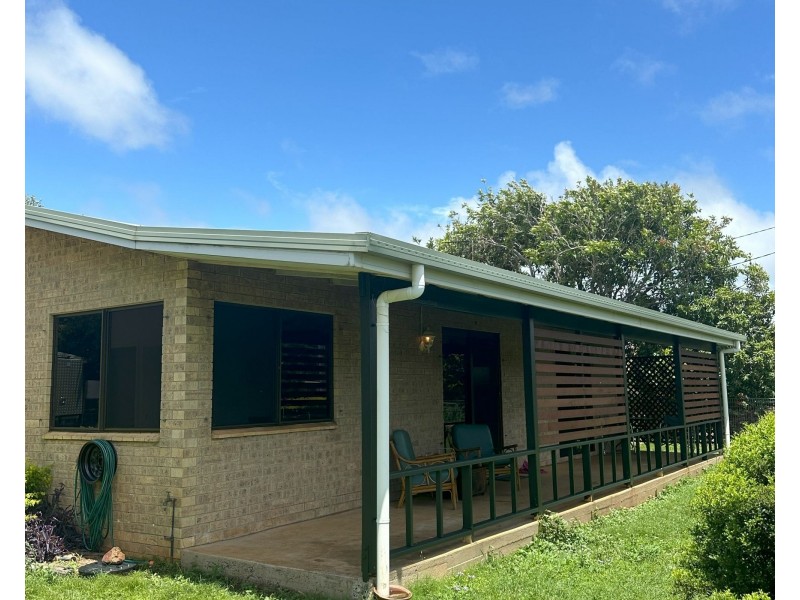 15 Dorothea Mackellar Street, Burnett Heads QLD 4670