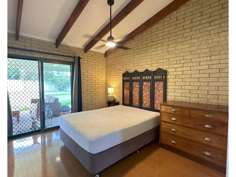 15 Dorothea Mackellar Street, Burnett Heads QLD 4670