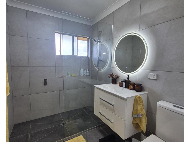 34a High Street, Walkervale QLD 4670