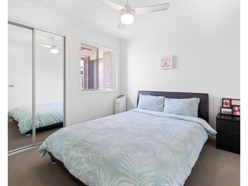 4 Clarence street, Pimpama QLD 4209