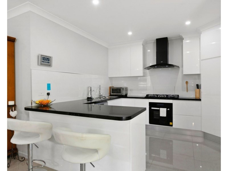 24 Arrowsmith Close, Smithfield QLD 4878