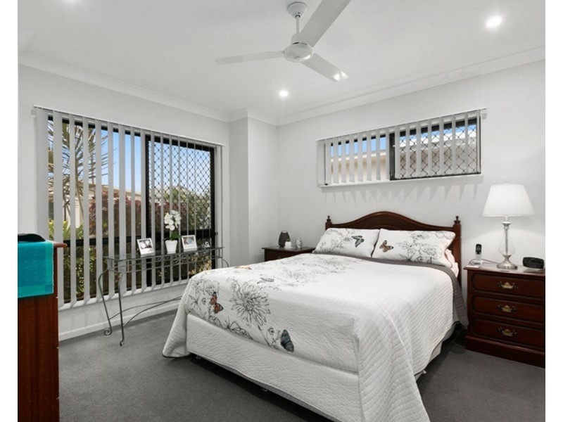 24 Arrowsmith Close, Smithfield QLD 4878