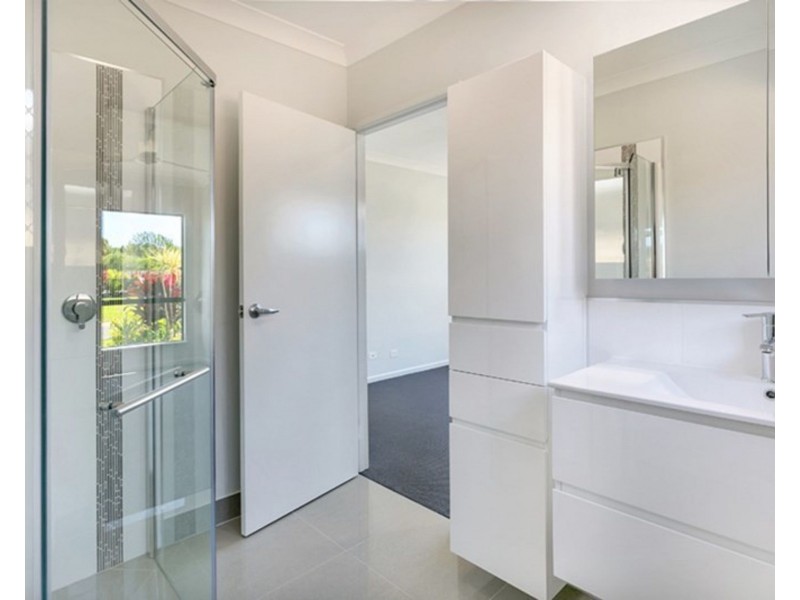 24 Arrowsmith Close, Smithfield QLD 4878