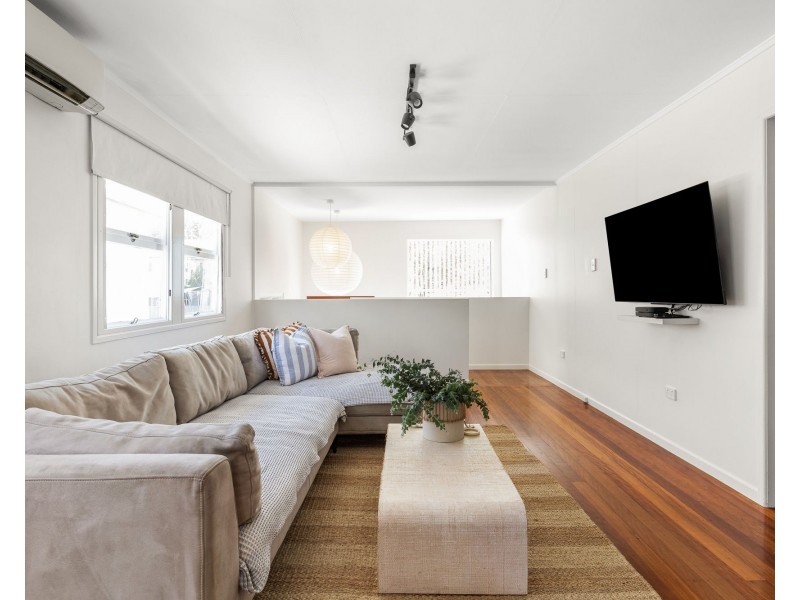 50 Griffith Street, Sandgate QLD 4017