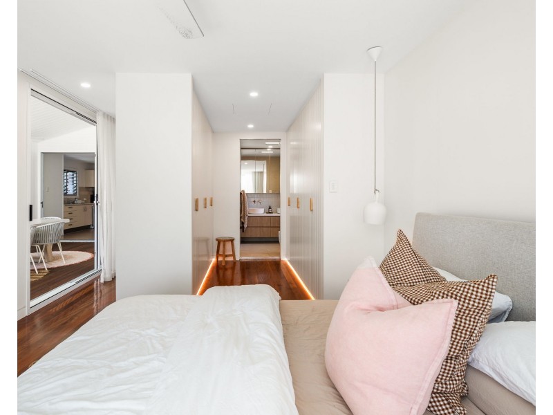 50 Griffith Street, Sandgate QLD 4017