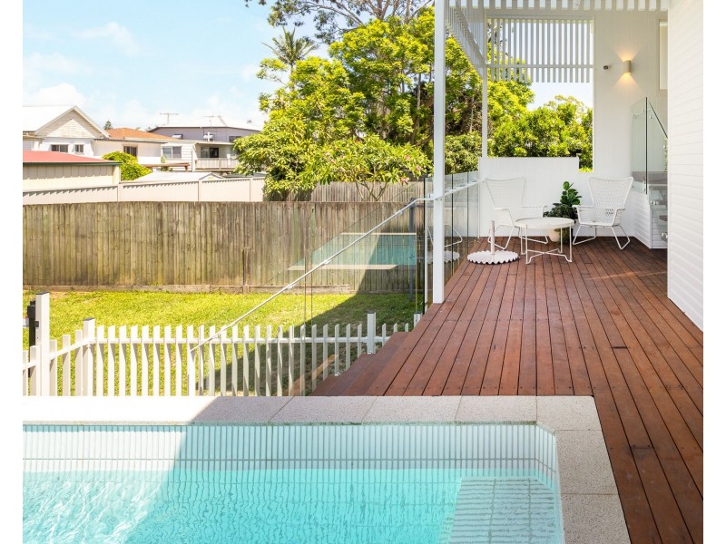 50 Griffith Street, Sandgate QLD 4017