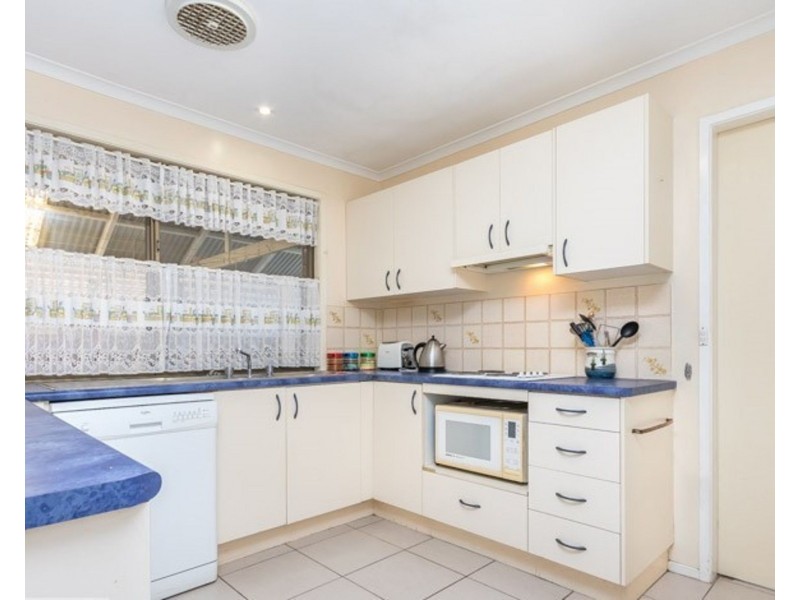 24 Macquarie Drive, Petrie QLD 4502