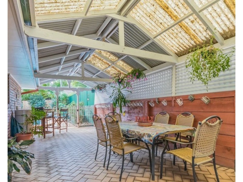 24 Macquarie Drive, Petrie QLD 4502