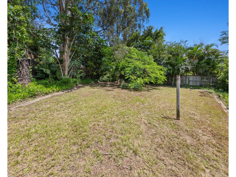 17 Burrumbeet Street, Petrie QLD 4502