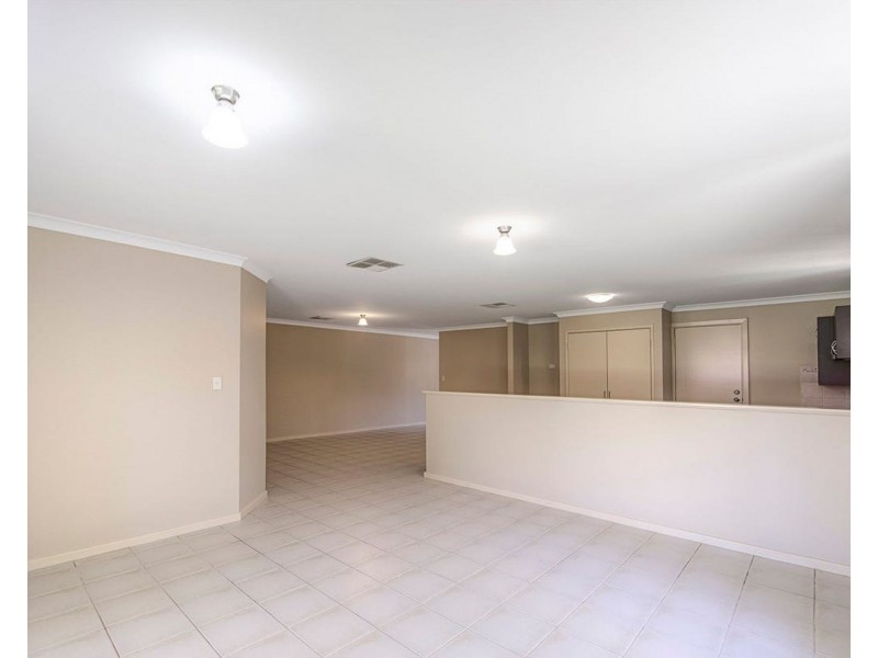 22 Delmage Circle, Ellenbrook WA 6069