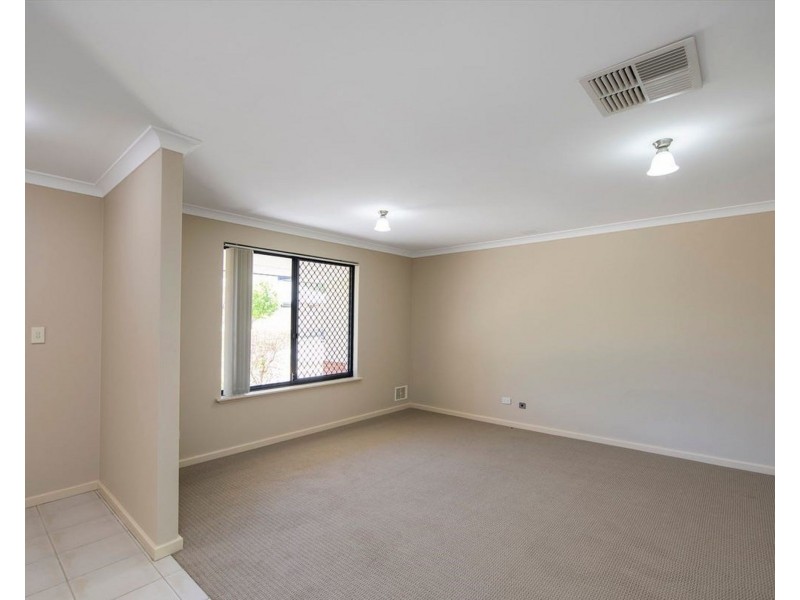 22 Delmage Circle, Ellenbrook WA 6069