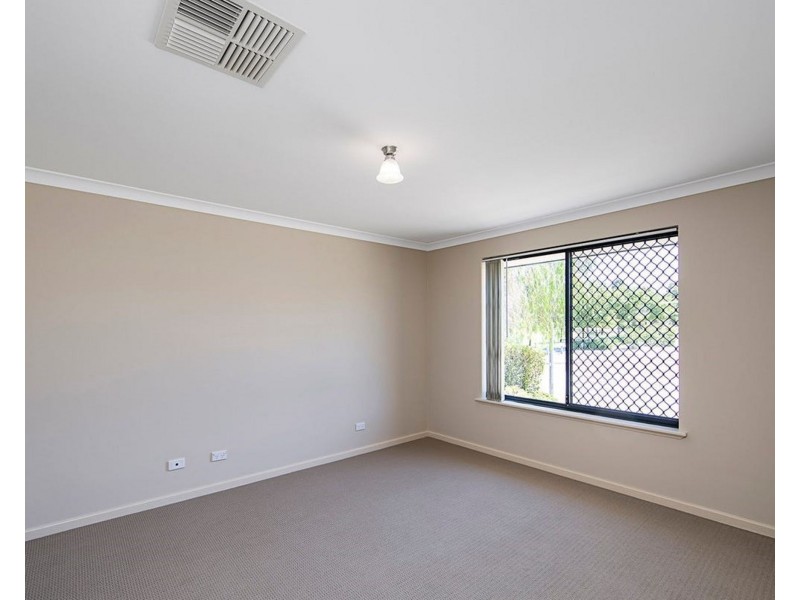 22 Delmage Circle, Ellenbrook WA 6069