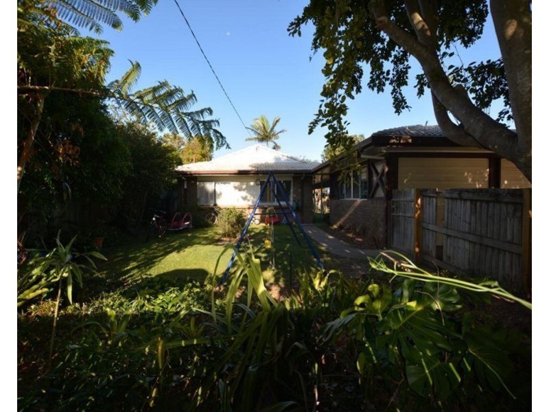 11 Mirnoo Street, Currimundi QLD 4551