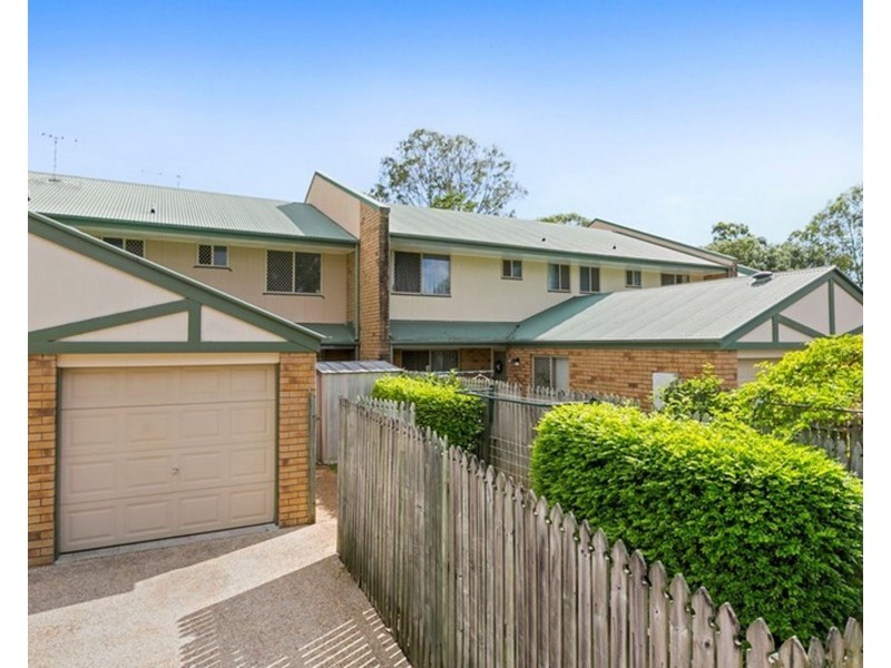 8A Wells Place, Hemmant QLD 4174