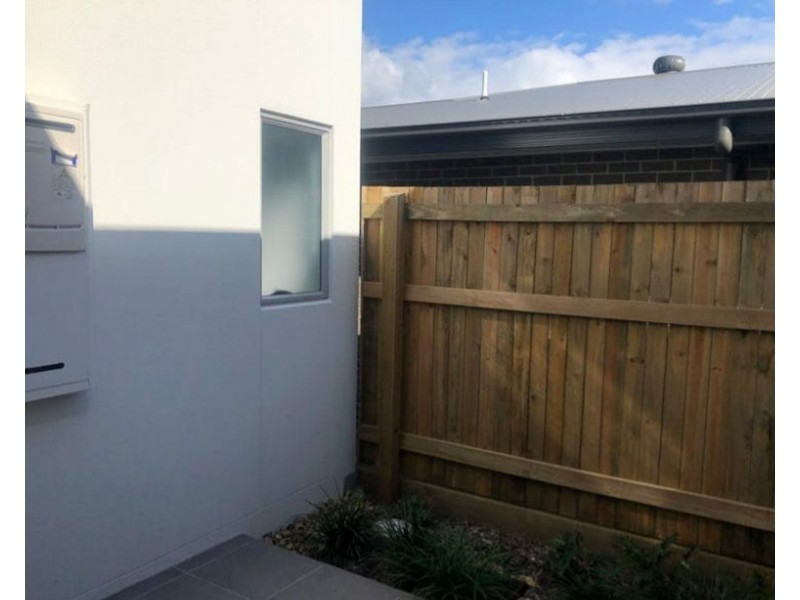 14 Rowley Street, Strathpine QLD 4500