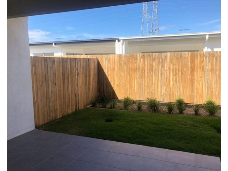 14 Rowley Street, Strathpine QLD 4500