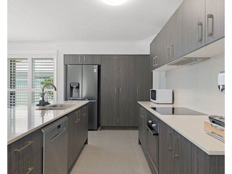 10 Burdekin Place, Pelican Waters QLD 4551