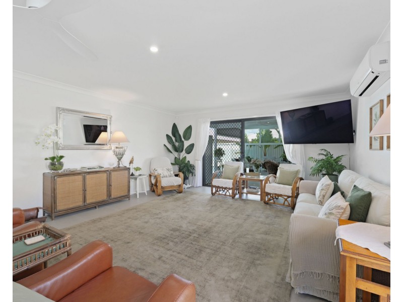 10 Burdekin Place, Pelican Waters QLD 4551