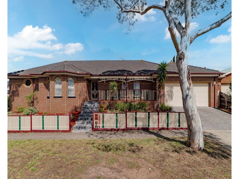 2 Wise Way, Roxburgh Park VIC 3064