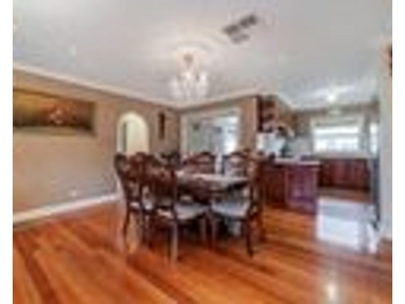 2 Wise Way, Roxburgh Park VIC 3064