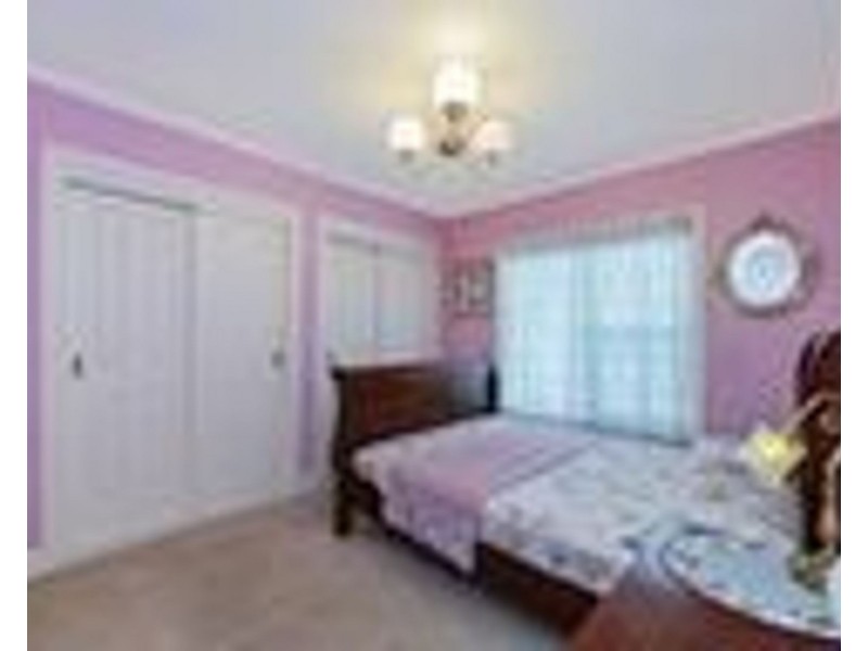 2 Wise Way, Roxburgh Park VIC 3064