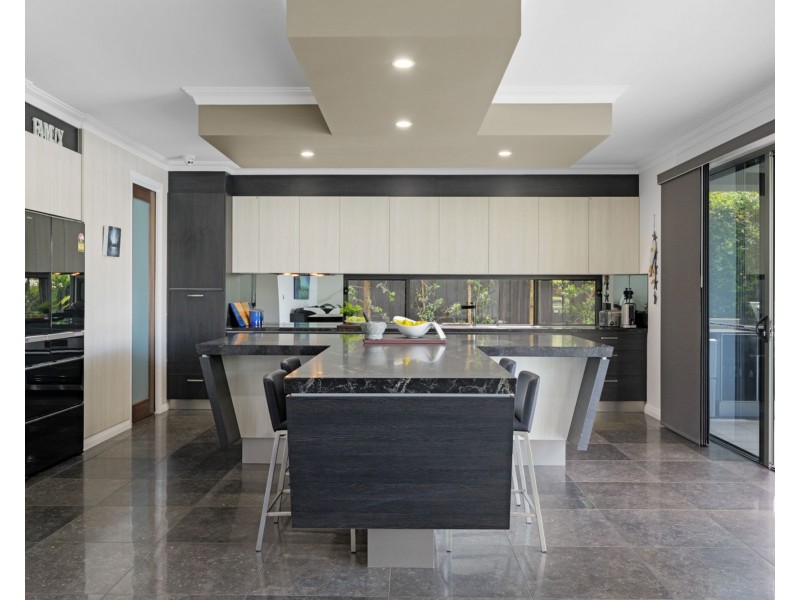 5 Bond Street, Pelican Waters QLD 4551