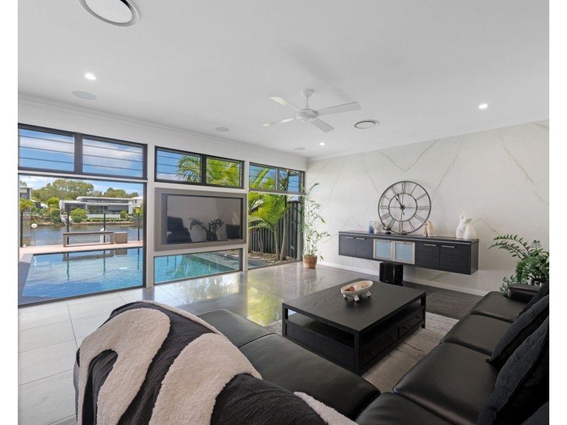 5 Bond Street, Pelican Waters QLD 4551